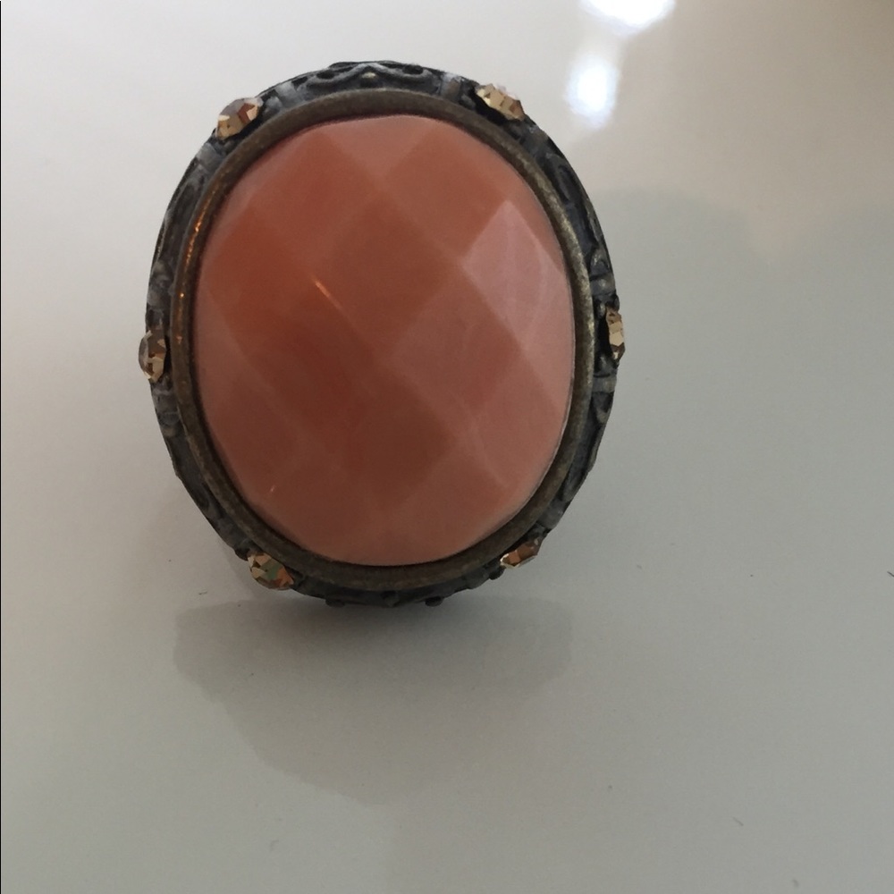 Adjustable statement ring